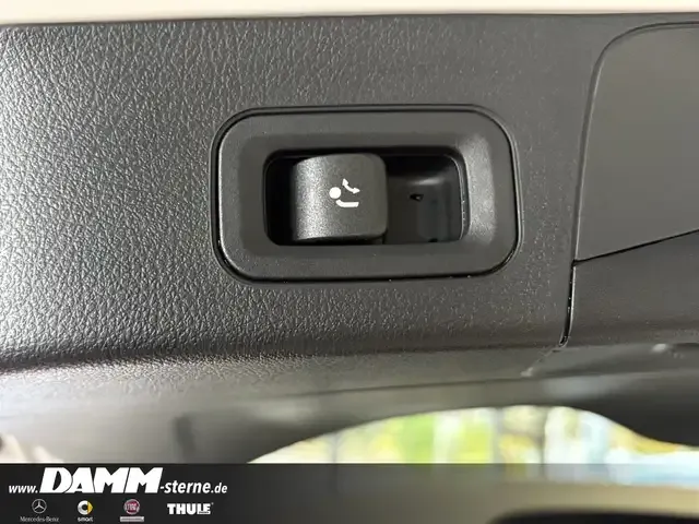 Mercedes-Benz EQB 300