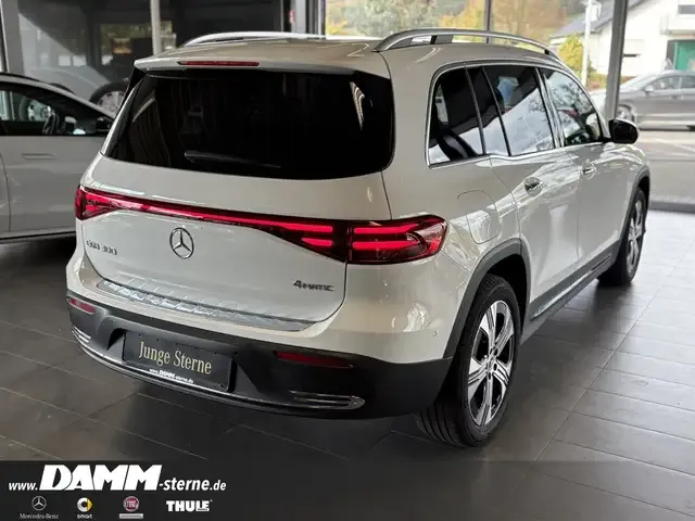 Mercedes-Benz EQB 300