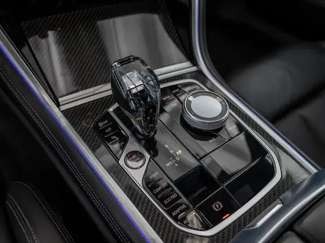 BMW 850