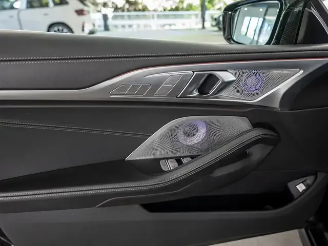 BMW 850