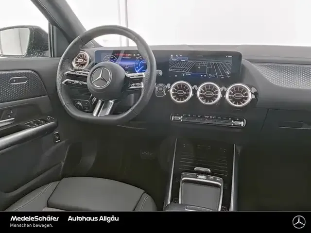 Mercedes-Benz EQA 300