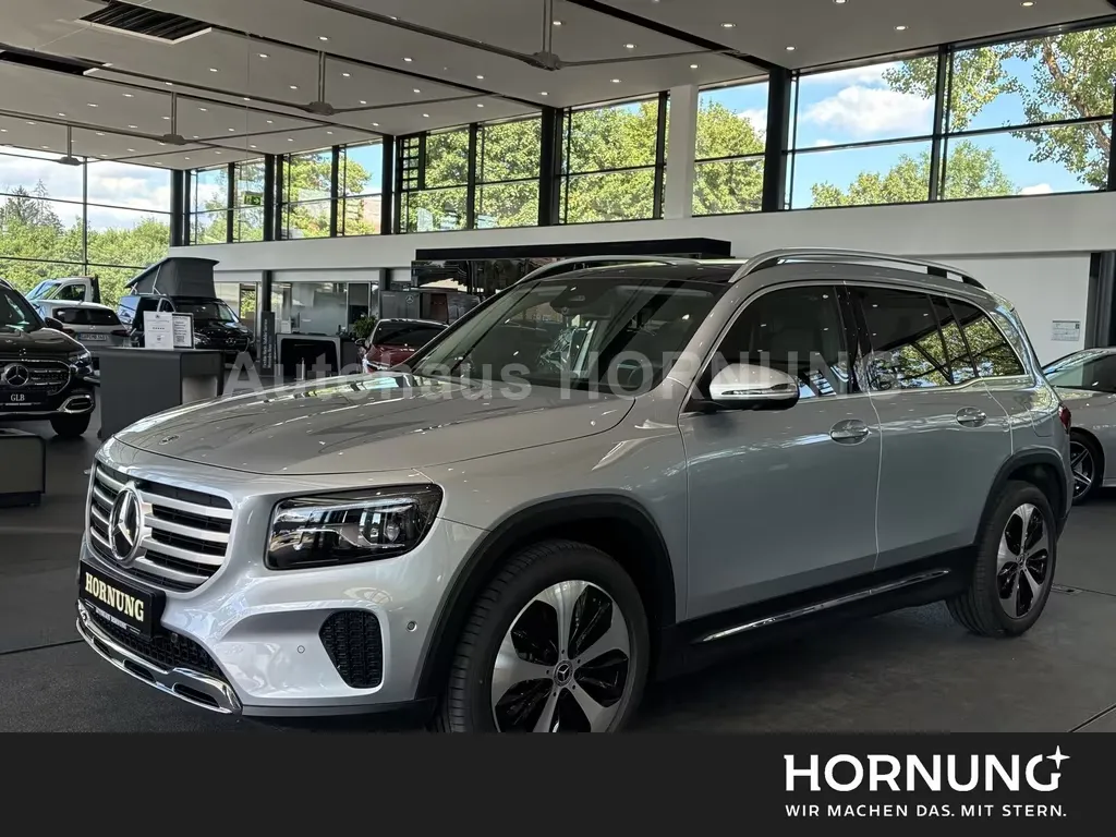 Mercedes-Benz GLB 200