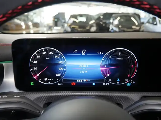 Mercedes-Benz CLA 200