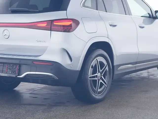 Mercedes-Benz EQA 300