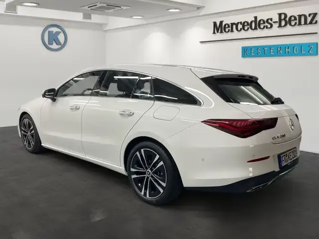 Mercedes-Benz CLA 200