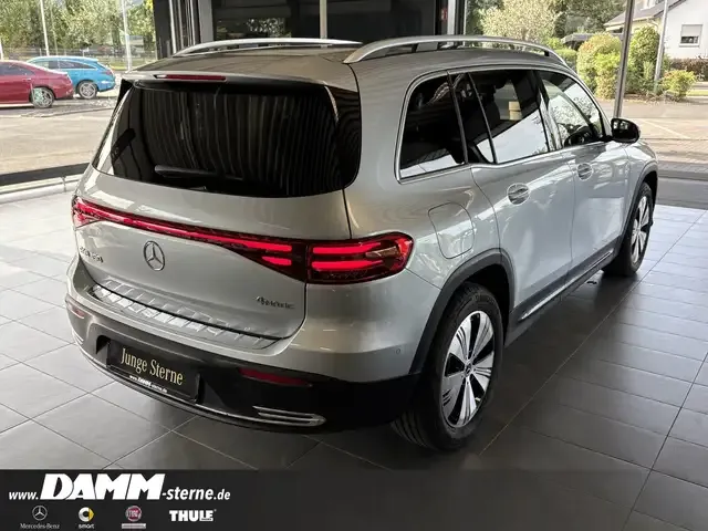 Mercedes-Benz EQB 350