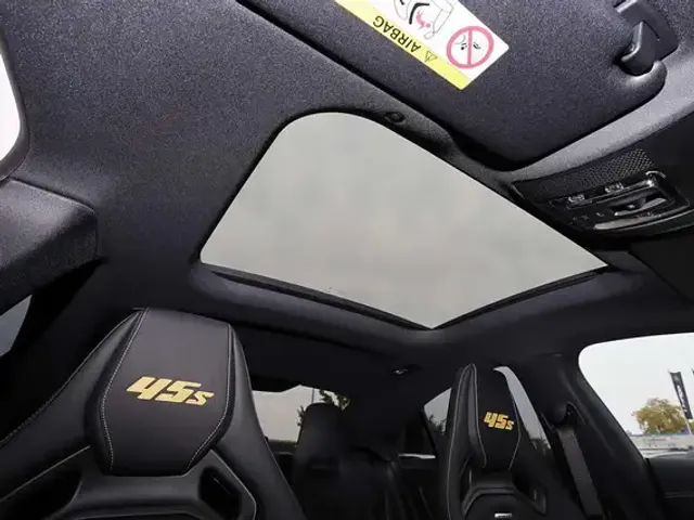 Mercedes-Benz CLA 45 AMG