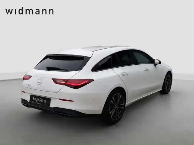 Mercedes-Benz CLA 180