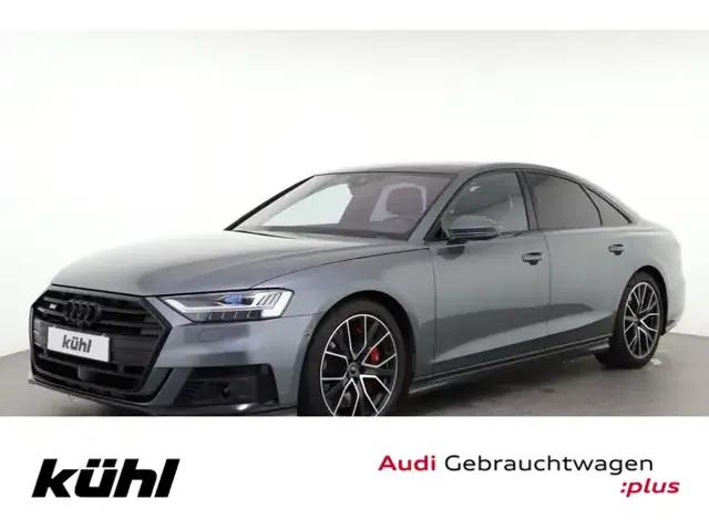 Audi S8