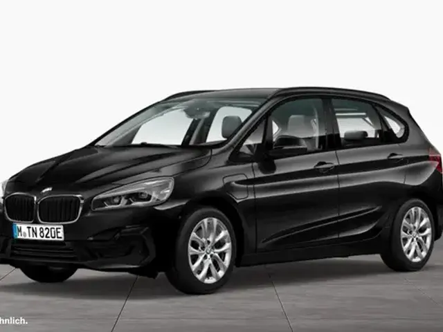 BMW 225