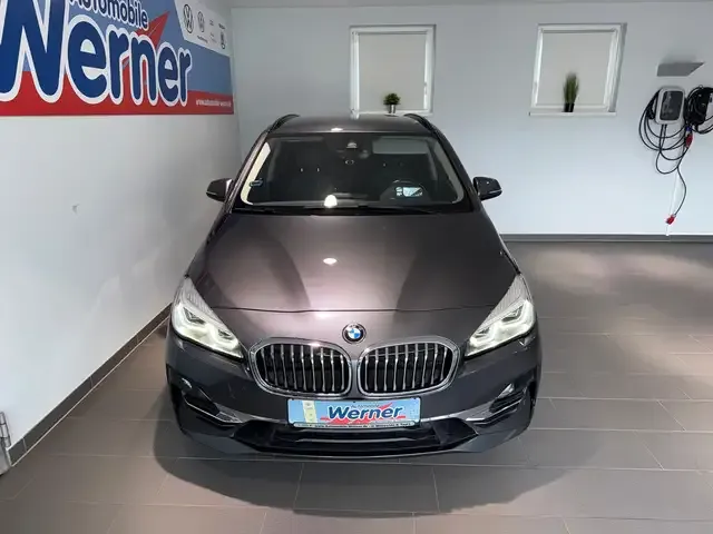 BMW 220