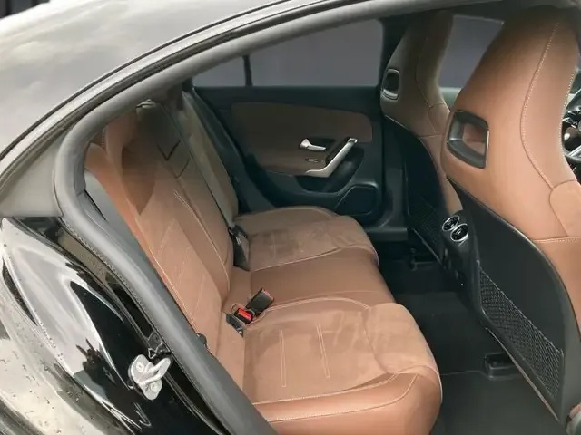 Mercedes-Benz CLA 220