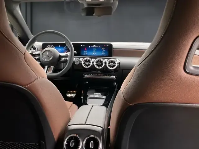 Mercedes-Benz CLA 220
