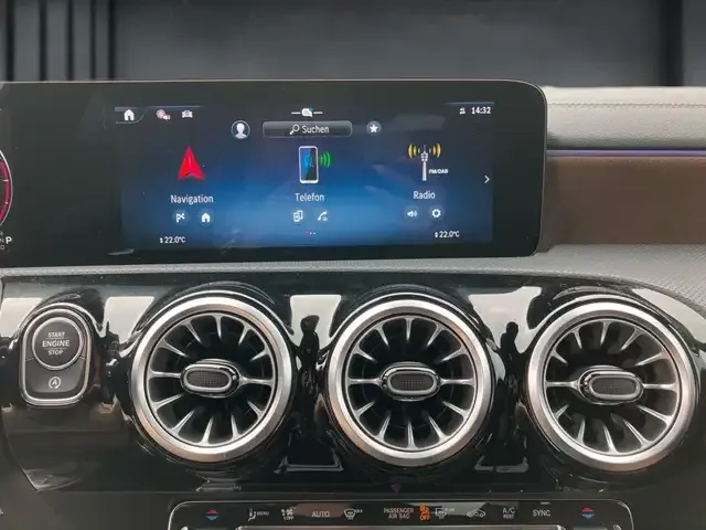 Mercedes-Benz CLA 220