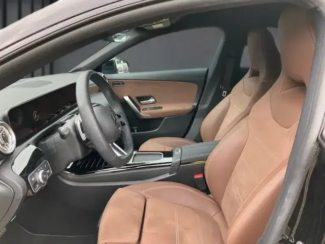 Mercedes-Benz CLA 220