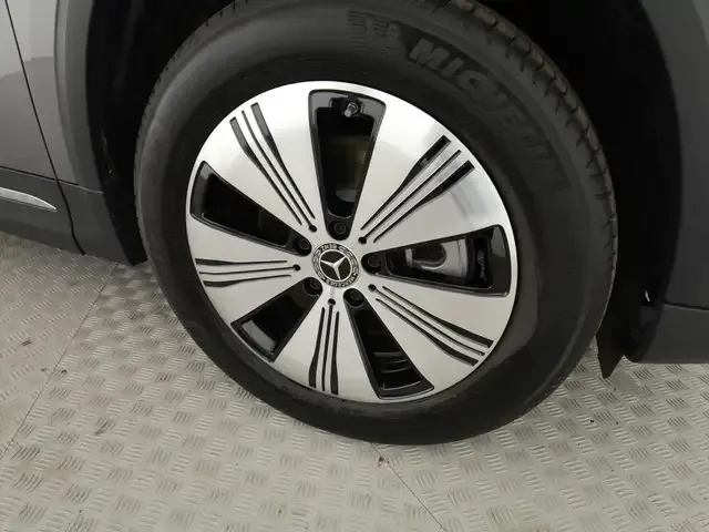 Mercedes-Benz EQA 350