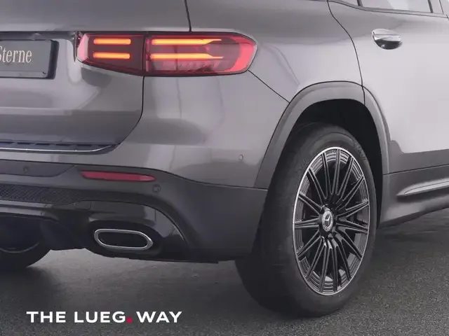 Mercedes-Benz GLB 220