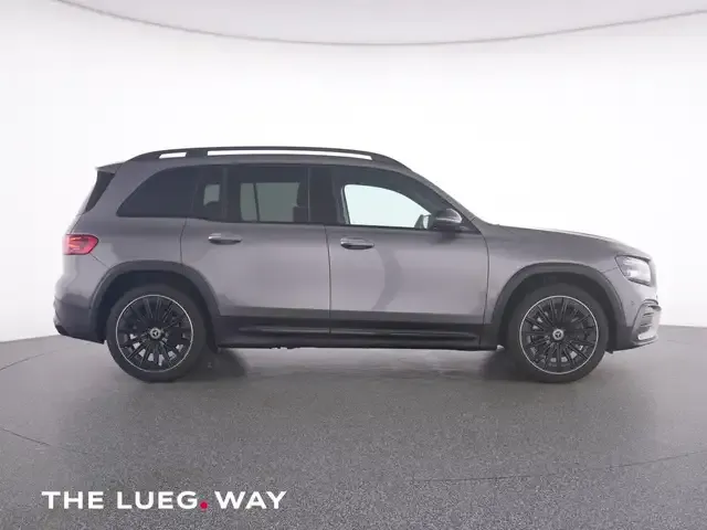 Mercedes-Benz GLB 220