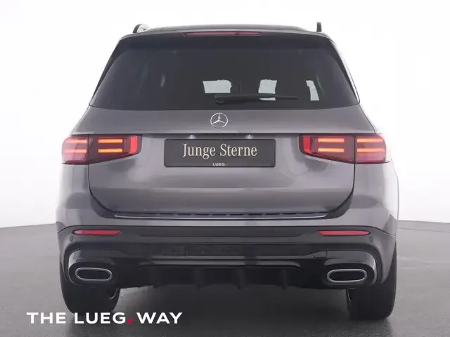 Mercedes-Benz GLB 220