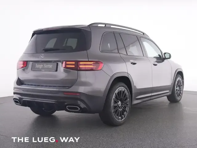 Mercedes-Benz GLB 220