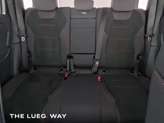 Mercedes-Benz GLB 220