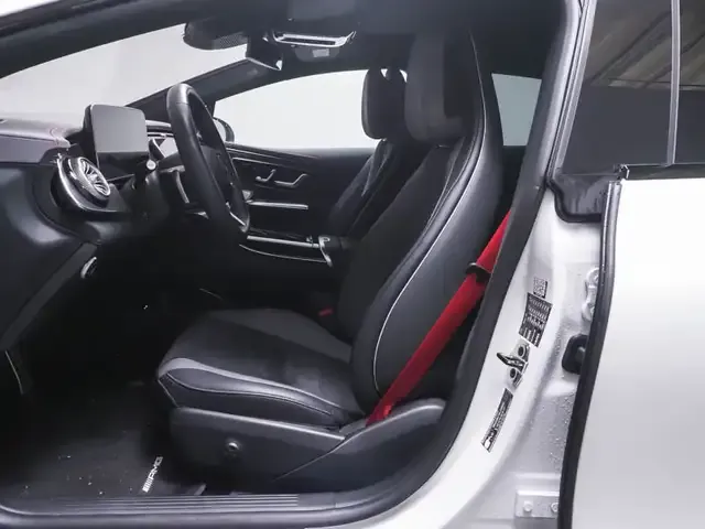 Mercedes-Benz EQE 300