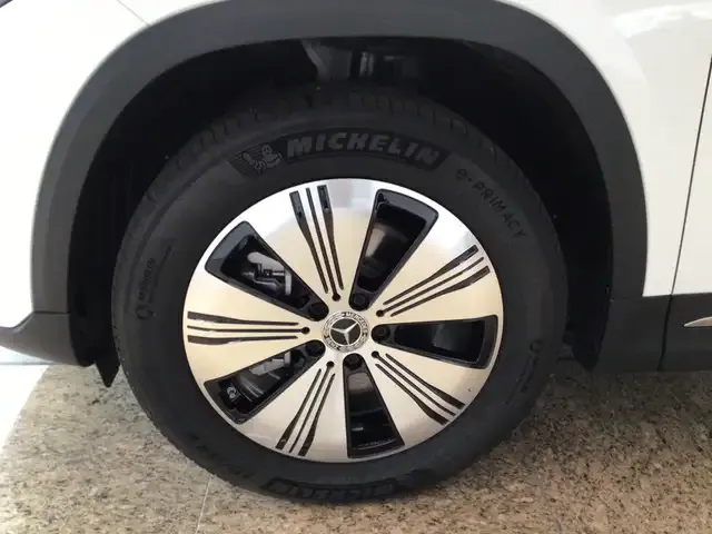 Mercedes-Benz EQA 300
