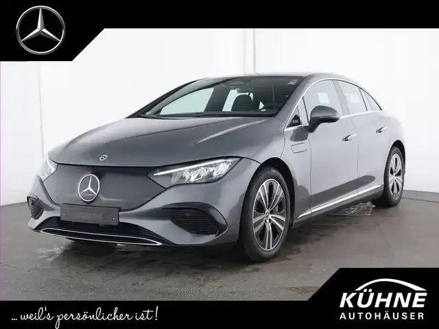 Mercedes-Benz EQE 300