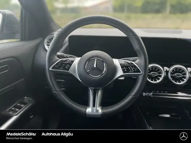 Mercedes-Benz EQA 350