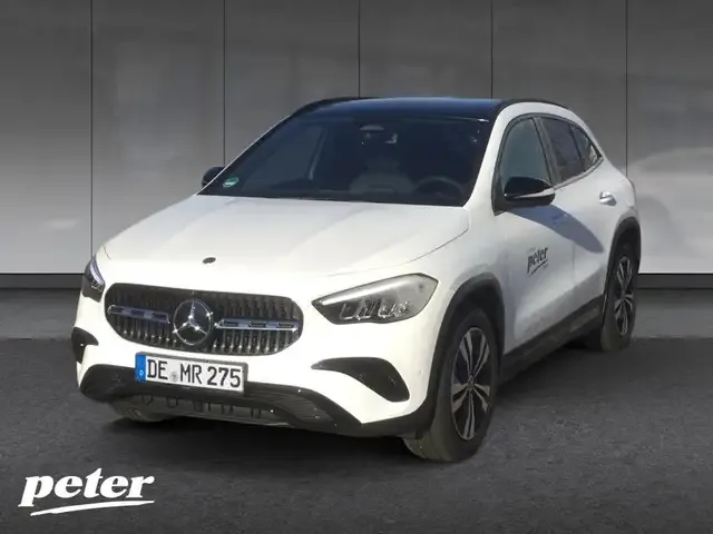 Mercedes-Benz GLA 220