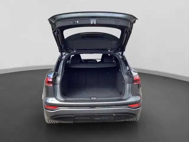 Audi Q6