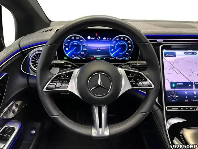 Mercedes-Benz EQE 300