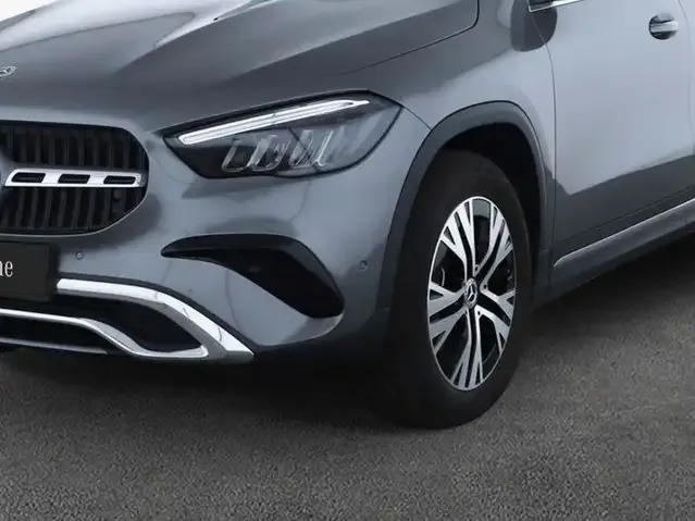 Mercedes-Benz GLA 180