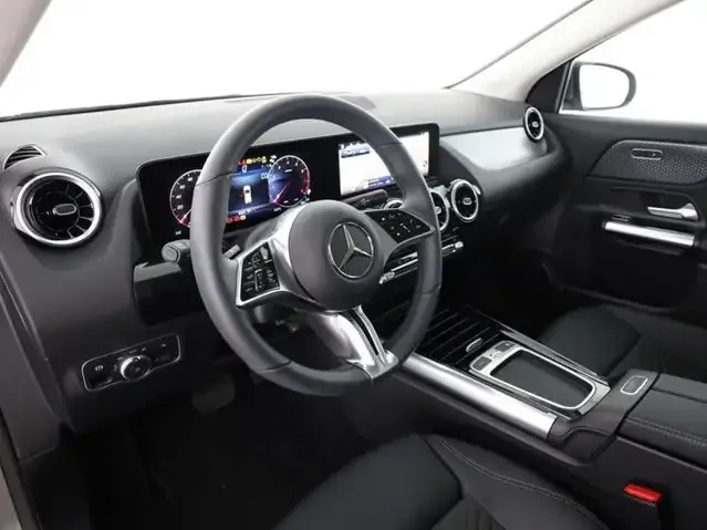 Mercedes-Benz GLA 180