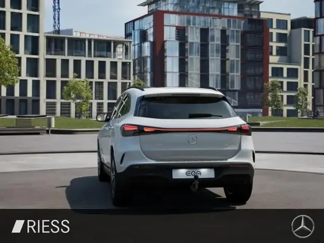 Mercedes-Benz EQA 300