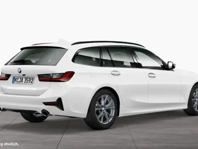 BMW 330