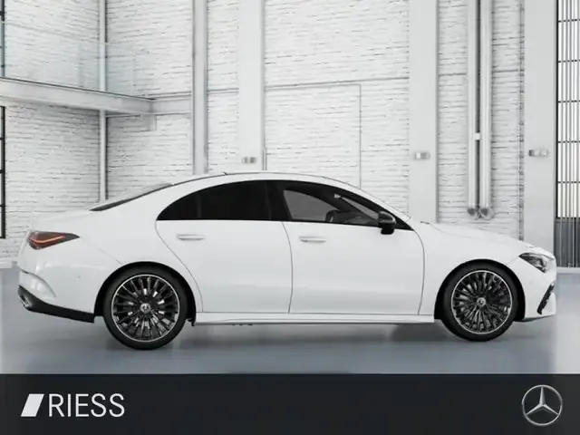 Mercedes-Benz CLA 200