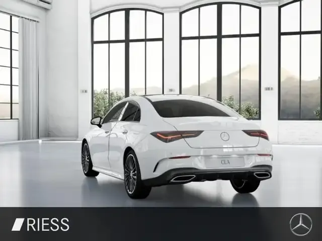 Mercedes-Benz CLA 200