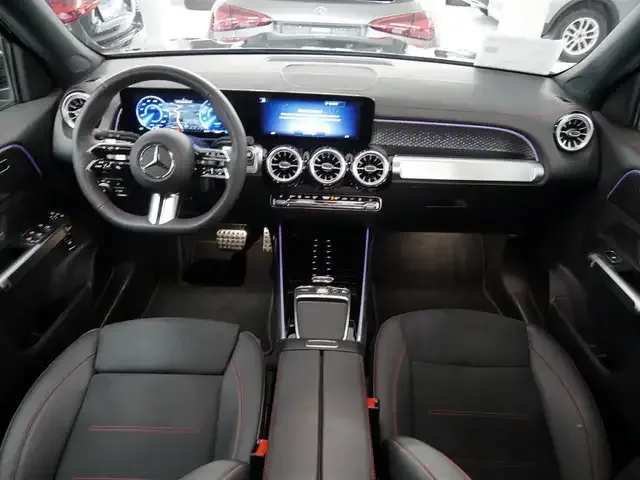 Mercedes-Benz EQB 300