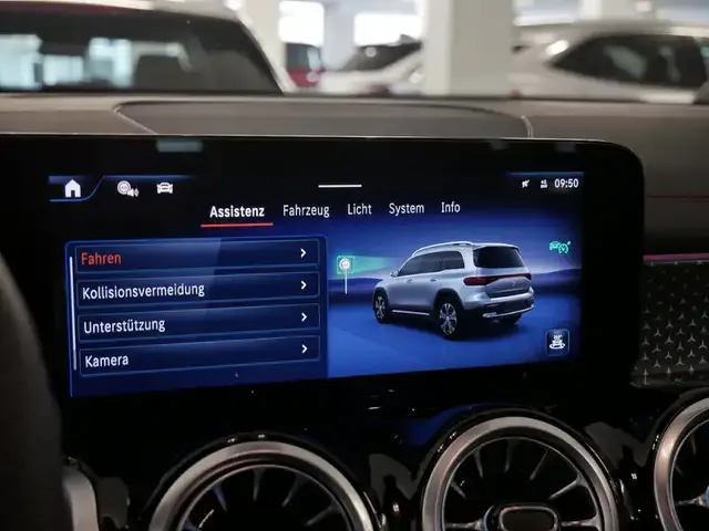 Mercedes-Benz EQB 300
