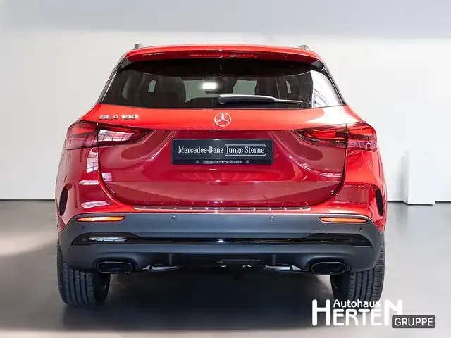 Mercedes-Benz GLA 180