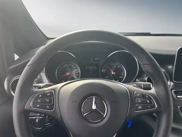Mercedes-Benz EQV 300