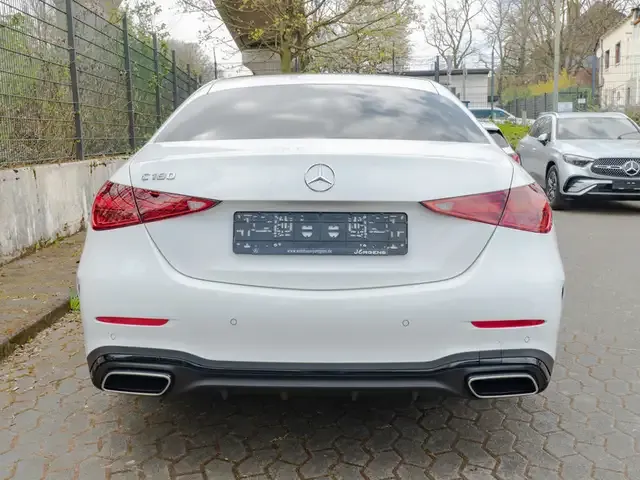 Mercedes-Benz C 180