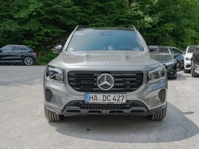 Mercedes-Benz GLB 200