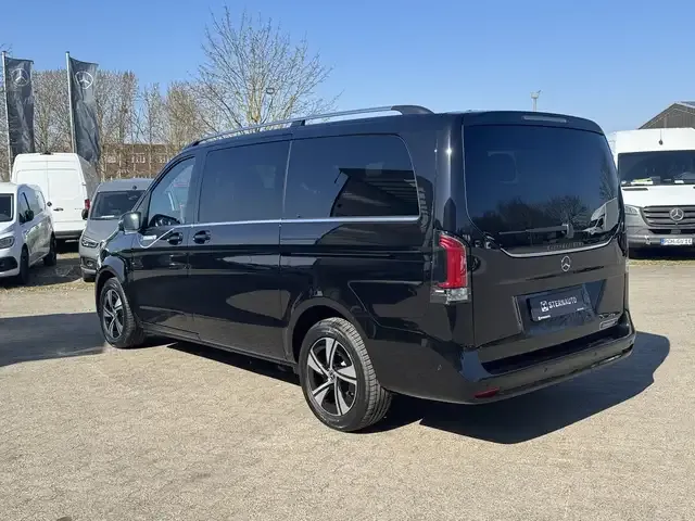 Mercedes-Benz V 250