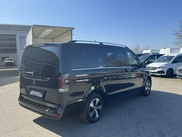 Mercedes-Benz V 250