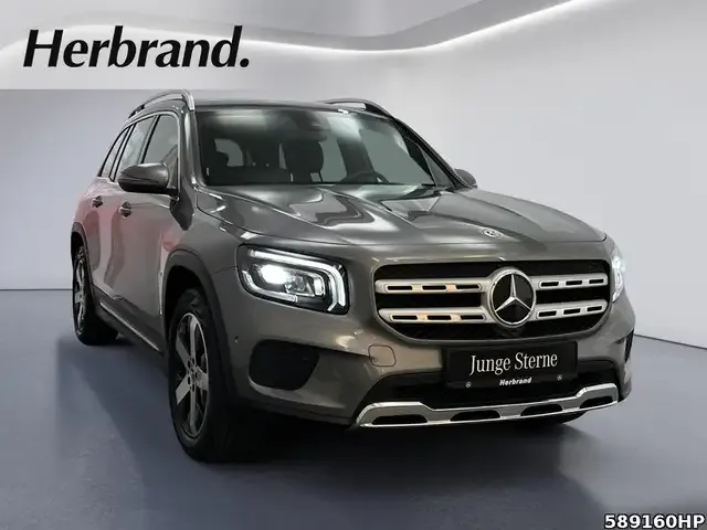 Mercedes-Benz GLB 200