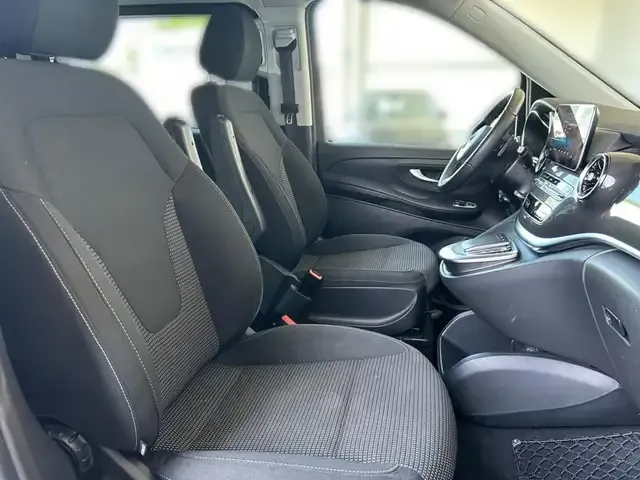 Mercedes-Benz EQV 300