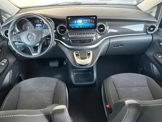 Mercedes-Benz EQV 300