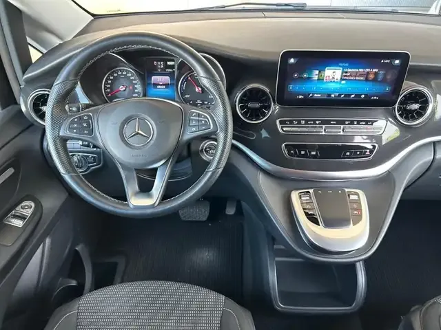 Mercedes-Benz EQV 300